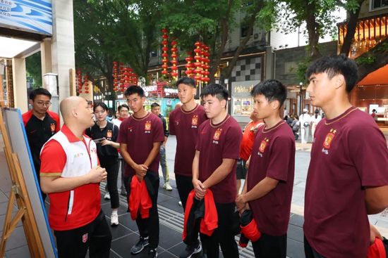九九在线偷拍视频在线播放